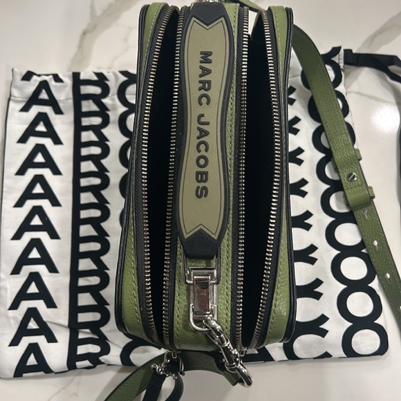 Marc Jacob’s leather olive green lunchbox bag crossbody bag - Picture 4 of 5